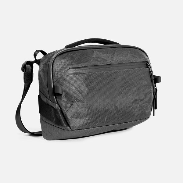 バッグ Aer Travel Collection Day Sling 3 Max Day Sling 3 Max – Aer